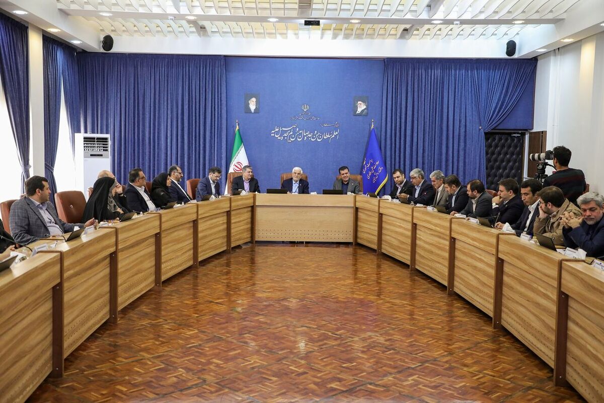 عارف تاکید کرد: ضرورت آموزش هوش مصنوعی از مدارس