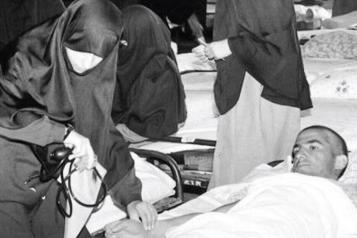 قصه یک عکس | روایت پرستاری که امنیت امروز دختران را با زخم‌های دیروز خرید