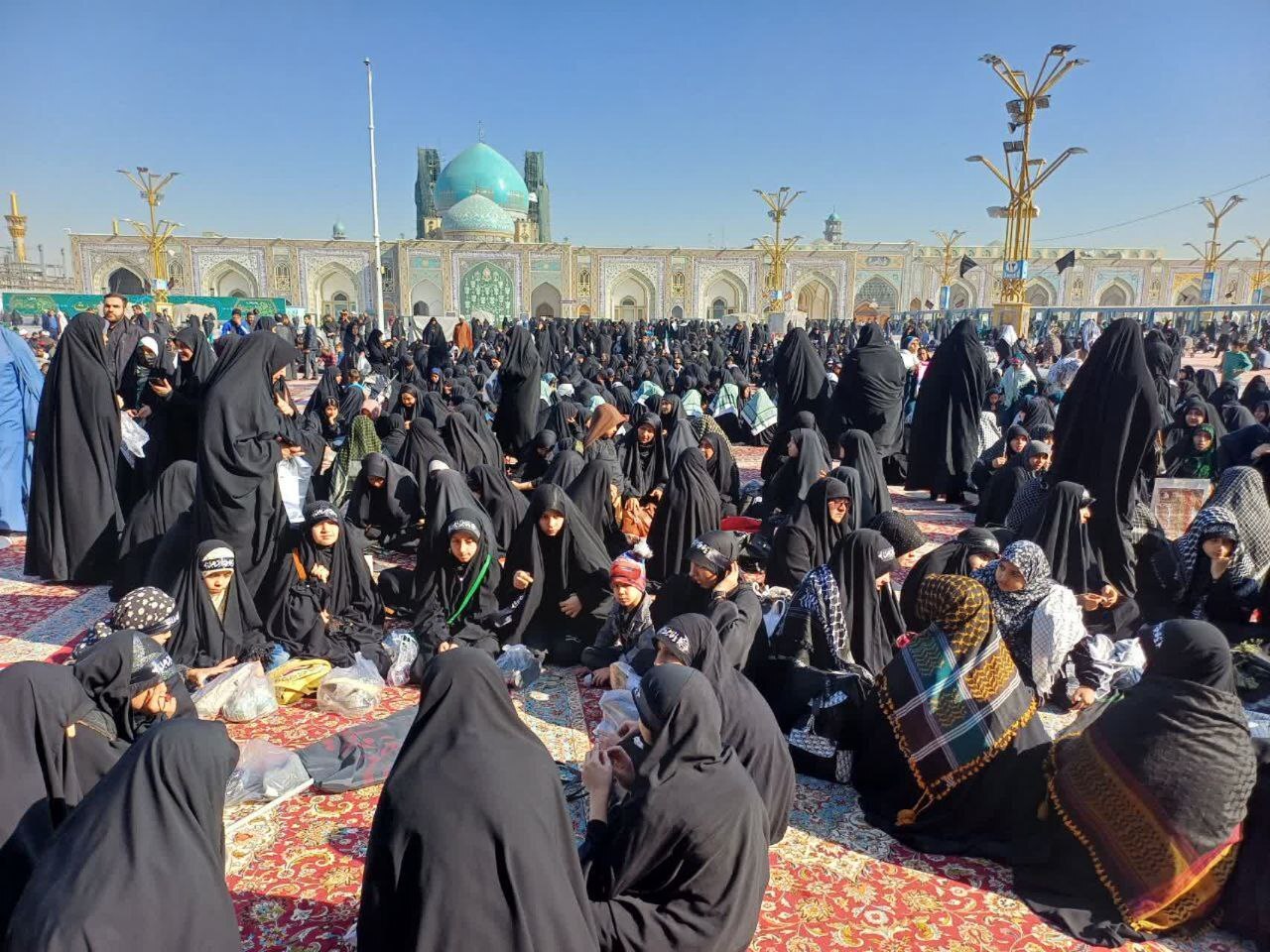 گردهمایی سه هزار نوجوان بسیجی در حرم مطهر رضوی