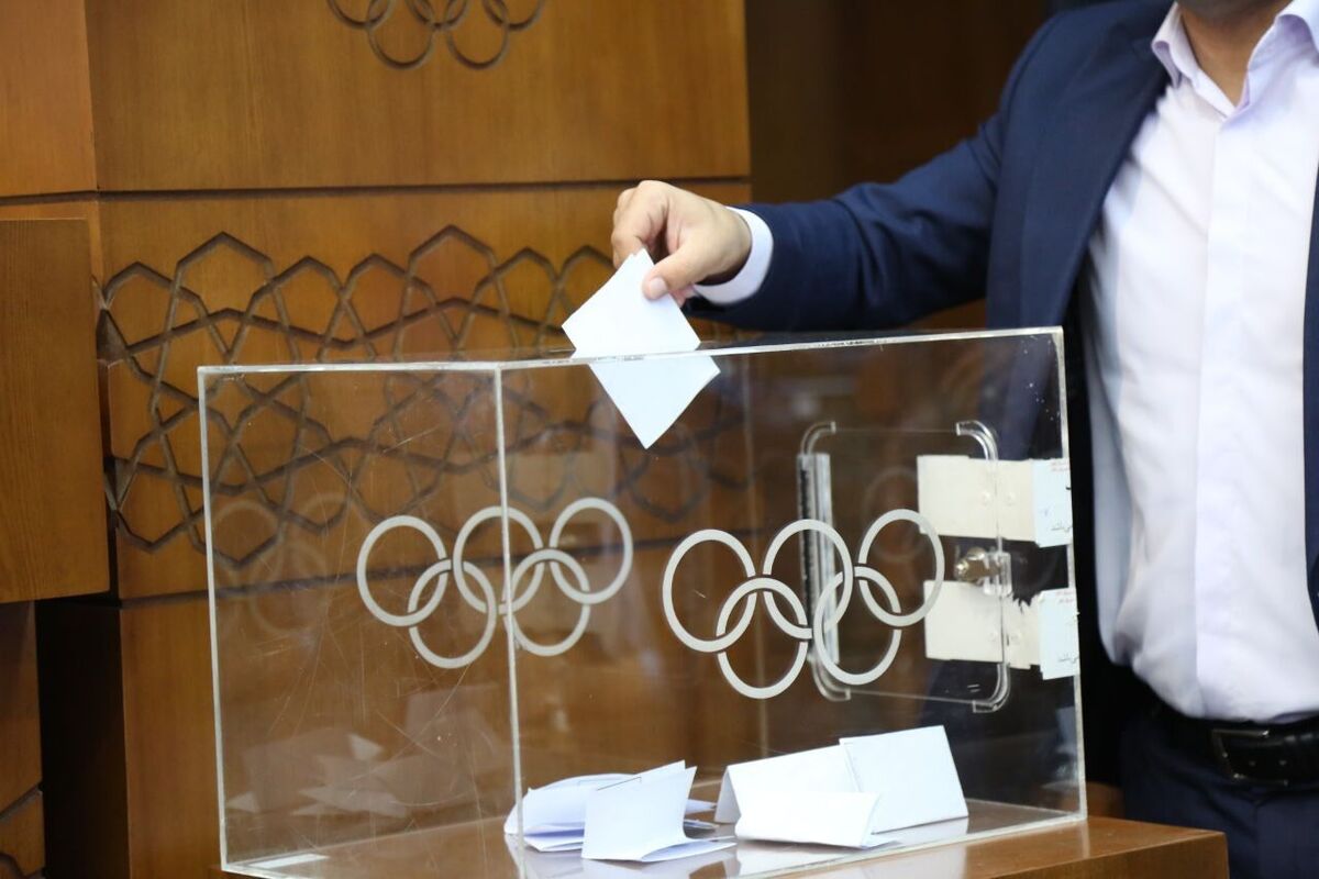 چرا وزارت ورزش هنوز مراسم معارفه رئیس فدراسیون بدنسازی و پرورش اندام را برگزار نکرده است؟
