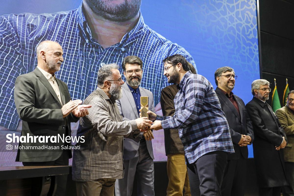 محمود پاکنیت: تداوم فعالیت گروههای مسجدی ضامن آینده هنر ایران است محمود پاکنیت: تداوم فعالیت گروههای مسجدی ضامن آینده هنر ایران است