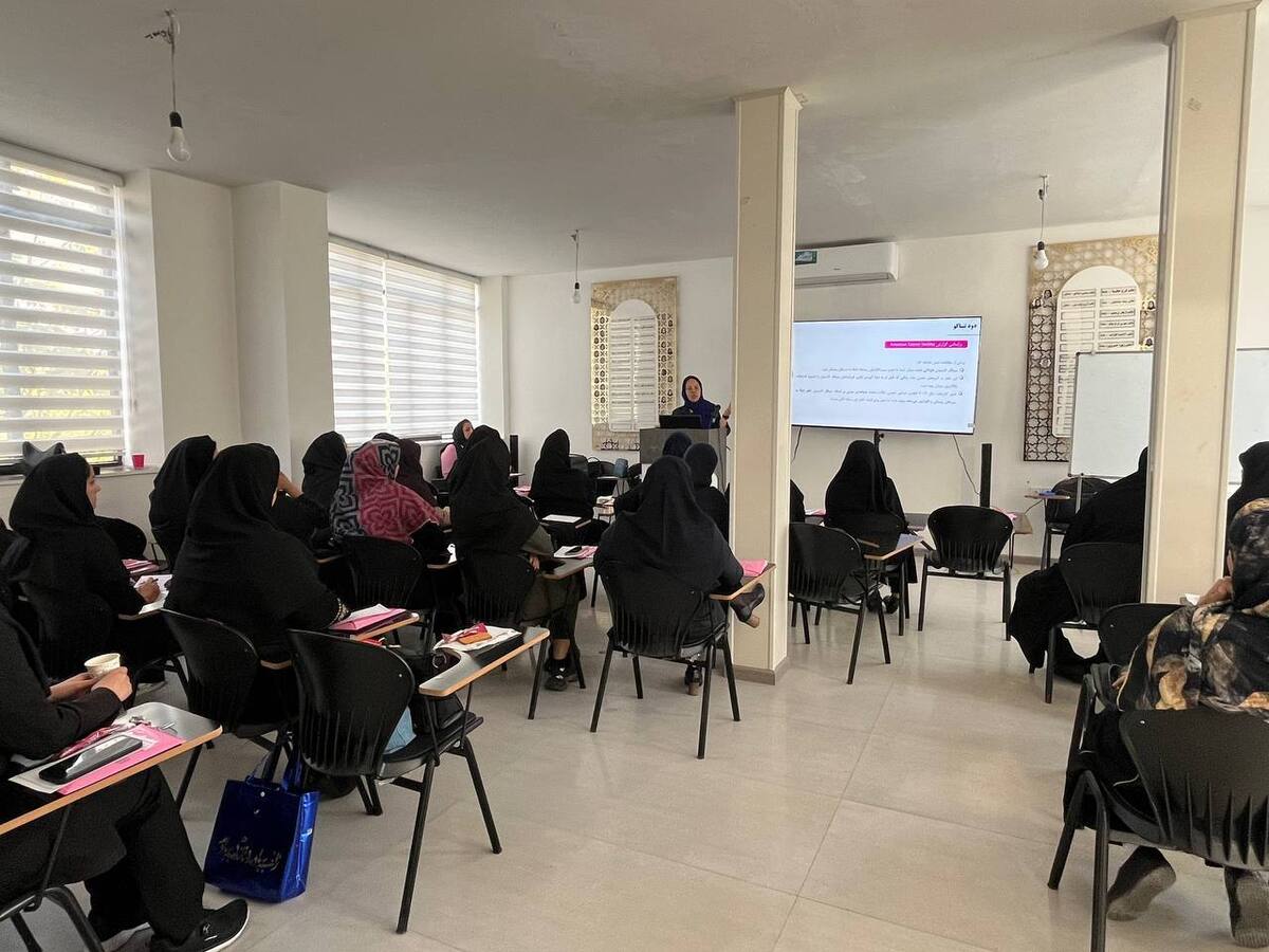 کارگاه آموزشی پیشگیری از سرطانهای شایع زنان برگزار شد