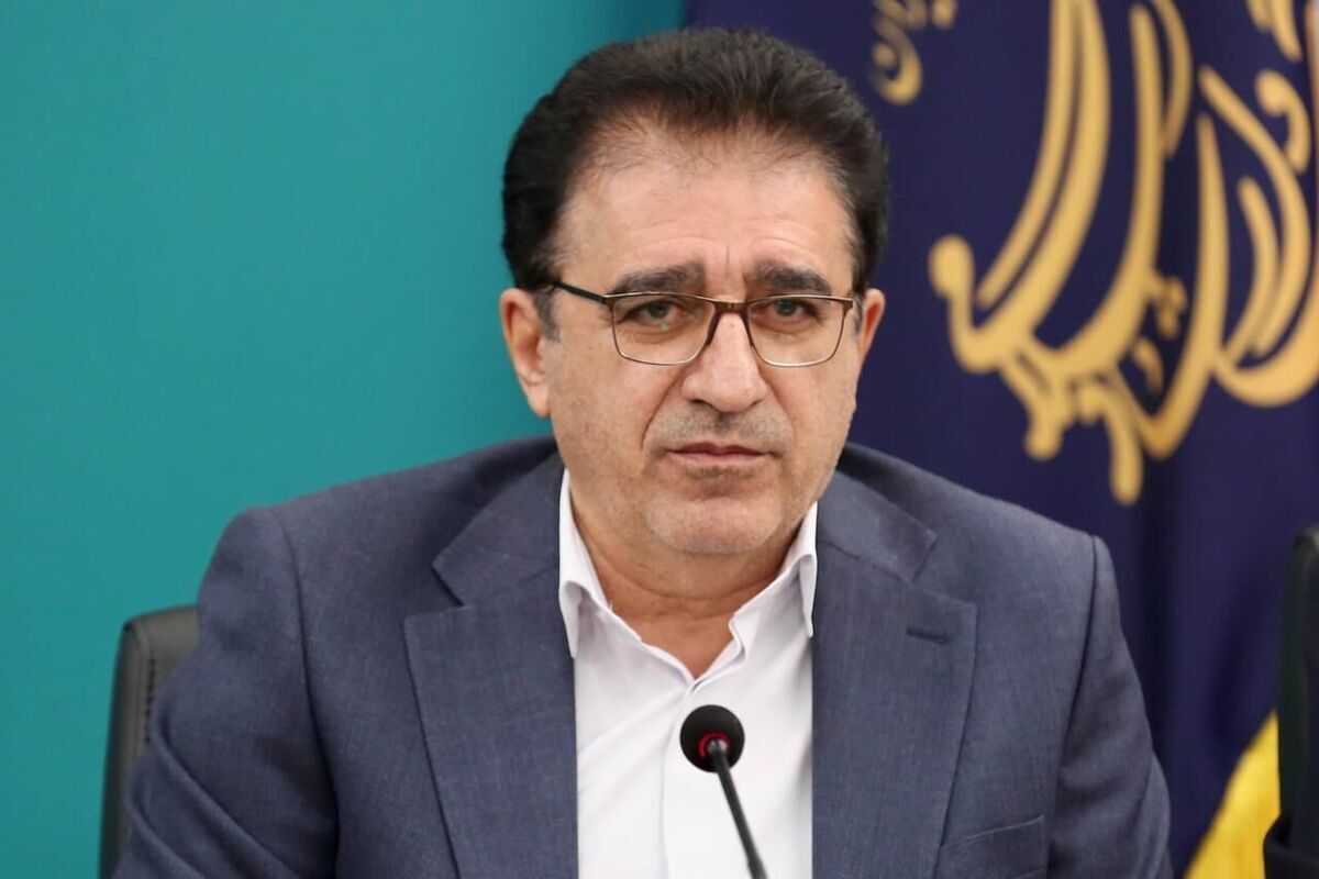 دبیر شورای فرهنگ عمومی کشور گفت: در طول یک سال گذشته درخواستی برای ثبت «روز کوروش» در تقویم رسمی کشور به این شورا نرسیده است اما به محض طرح درخواست این موضوع را بررسی میکنیم.