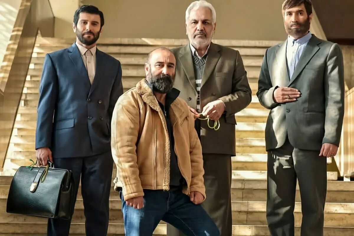 پرستارهترین فیلم کمدی سینما اکران شد | نگاهی به فیلم «آقای زالو» با بازی مهران مدیری پرستارهترین فیلم کمدی سینما اکران شد | نگاهی به فیلم «آقای زالو» با بازی مهران مدیری