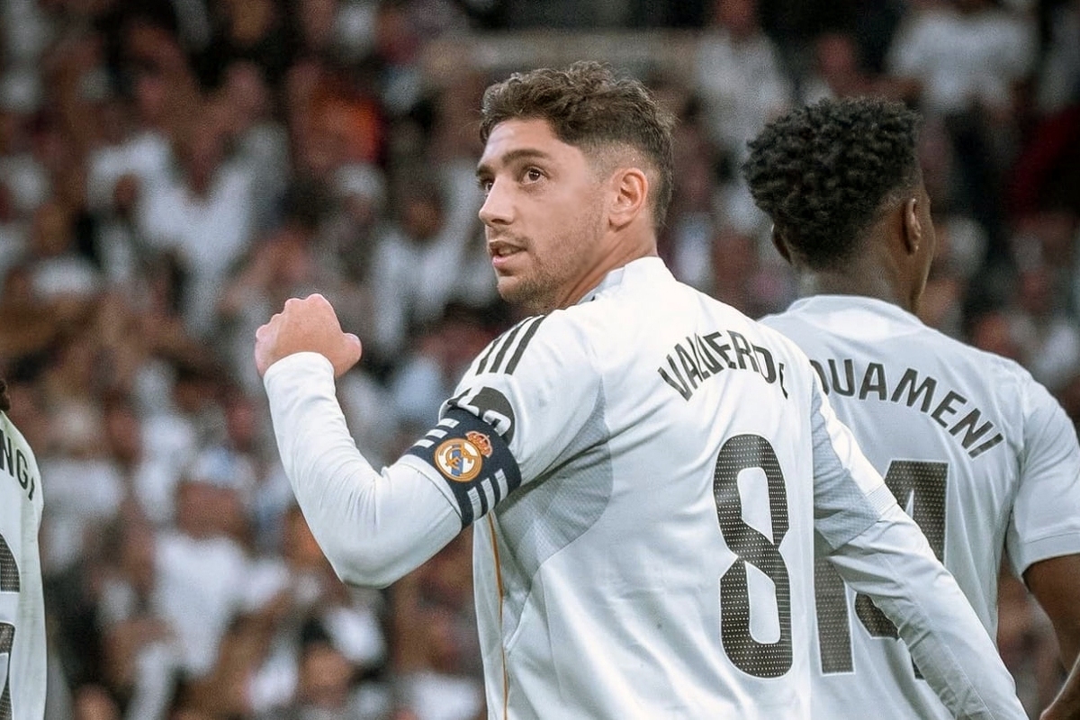 بازگشت والورده به دفاع راست