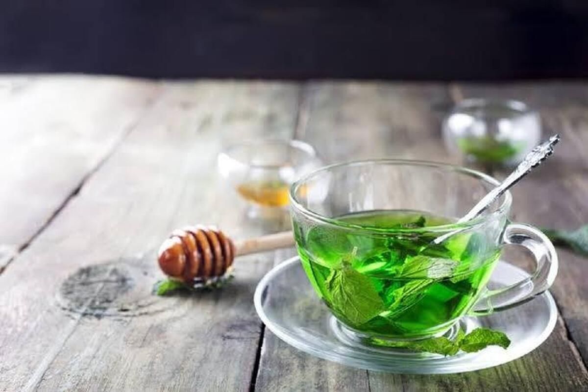 برخی از دمنوشهای گیاهی میتوانید انرژیتان را بهبود بخشیده و خستگیتان را برطرف کنید.