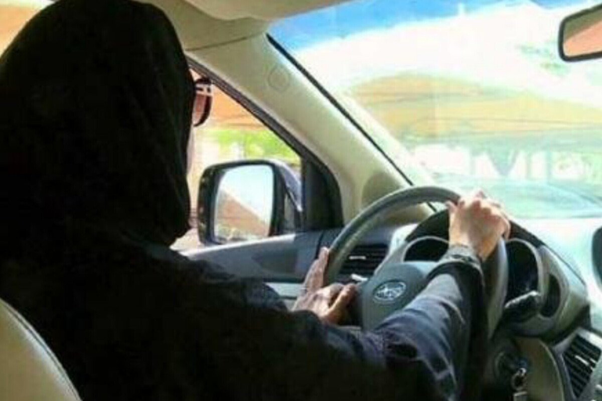 ۴ توصیه برای بانوان راننده