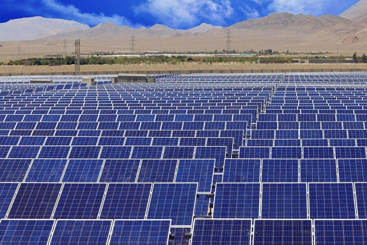 ۹۰۰ میلیون دلار برای پیشبرد طرح ۷۰۰۰ مگاواتی خورشیدی با هدف رفع ناترازی برق