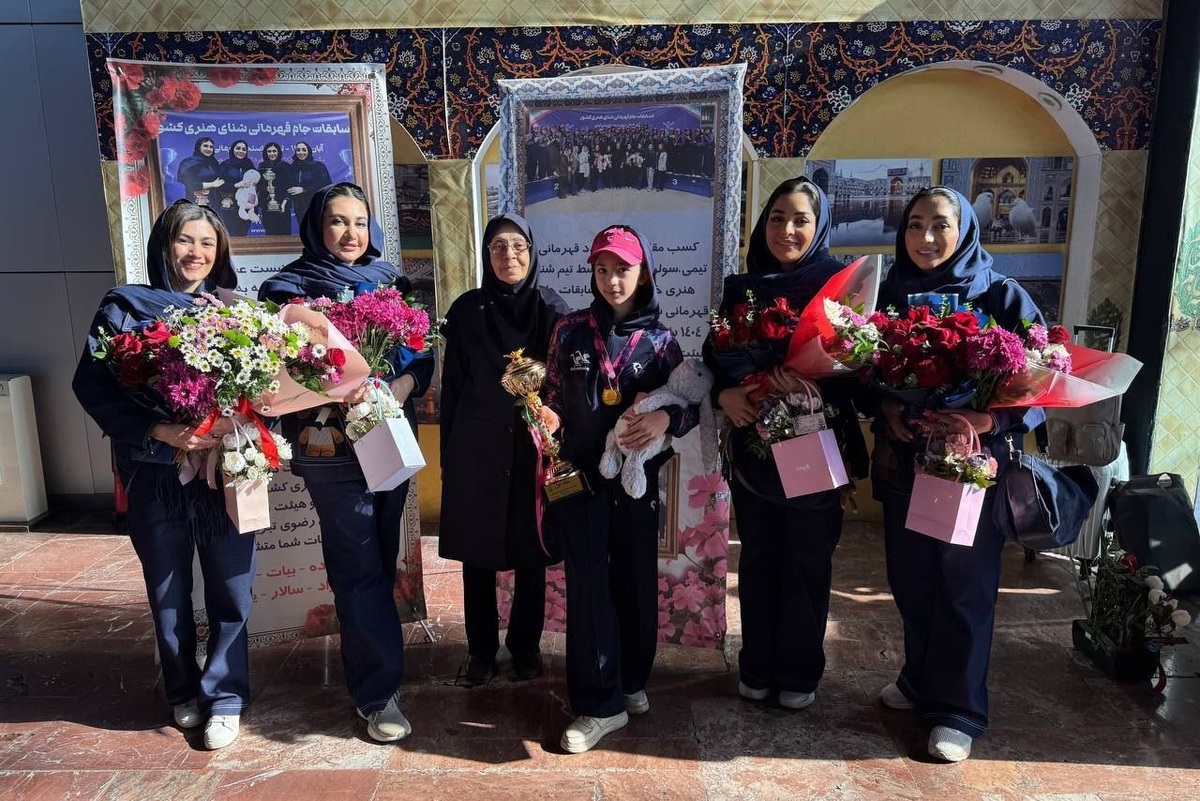 ترنم تقی زاده در مسیر موفقیت | ادامه افتخار آفرینی دختر نوجوان مشهدی در شنای هنری