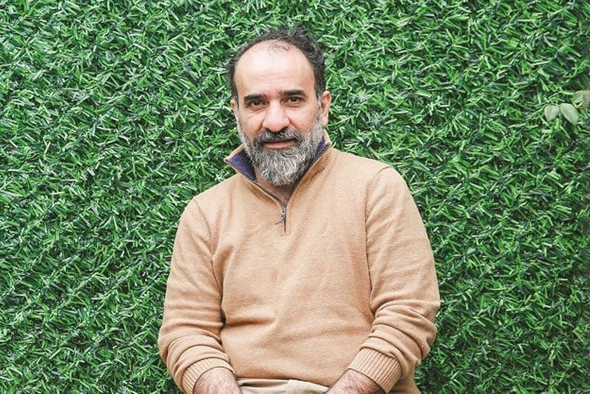 آخرین وضعیت رضا امیرخانی، نویسنده مطرح (۱۰ آذر ۱۴۰۴) | شرایط برای عمل جراحی مهیا نیست