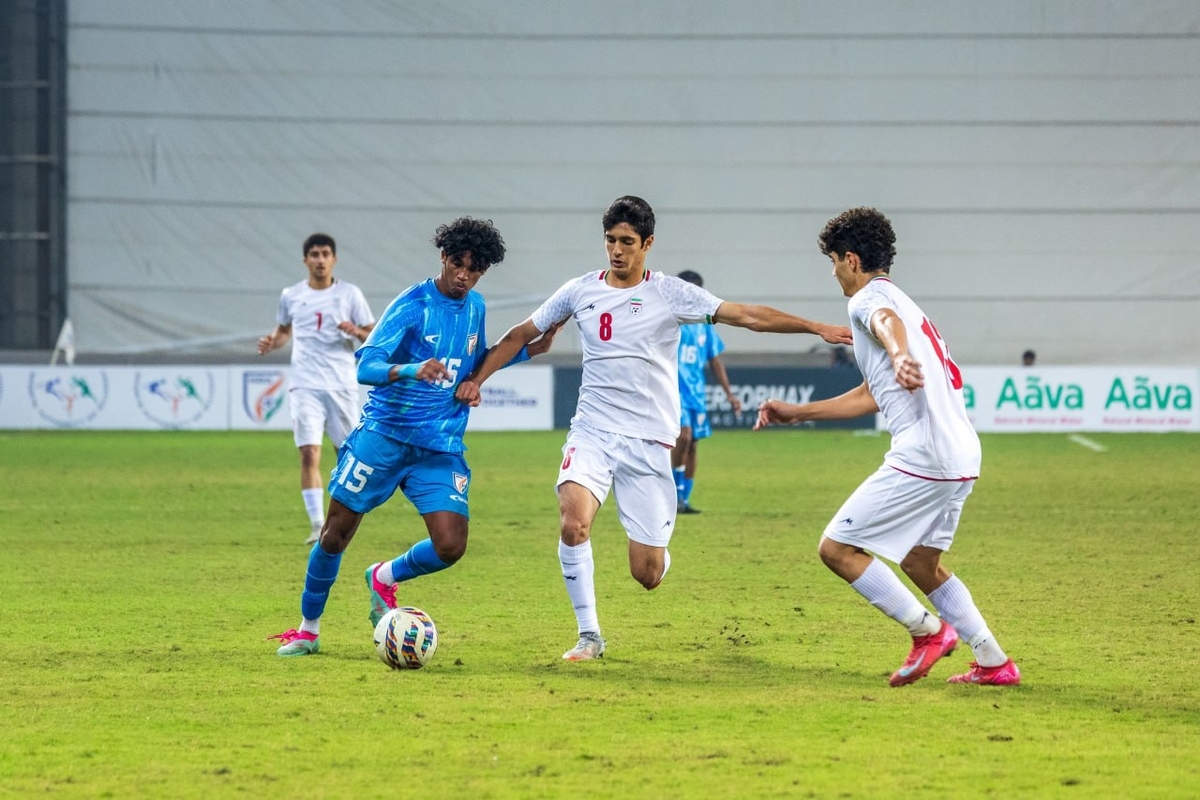 فدراسیون فوتبال در سراشیبی سقوط | از باخت‌های مکرر بانوان تا حذف نوجوانان