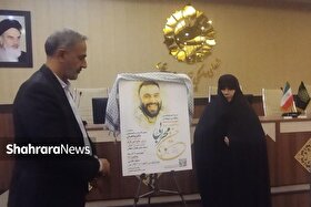 پوستر نهمین سالگرد حسین محرابی، شهید مدافع حرم، در مشهد رونمایی شد