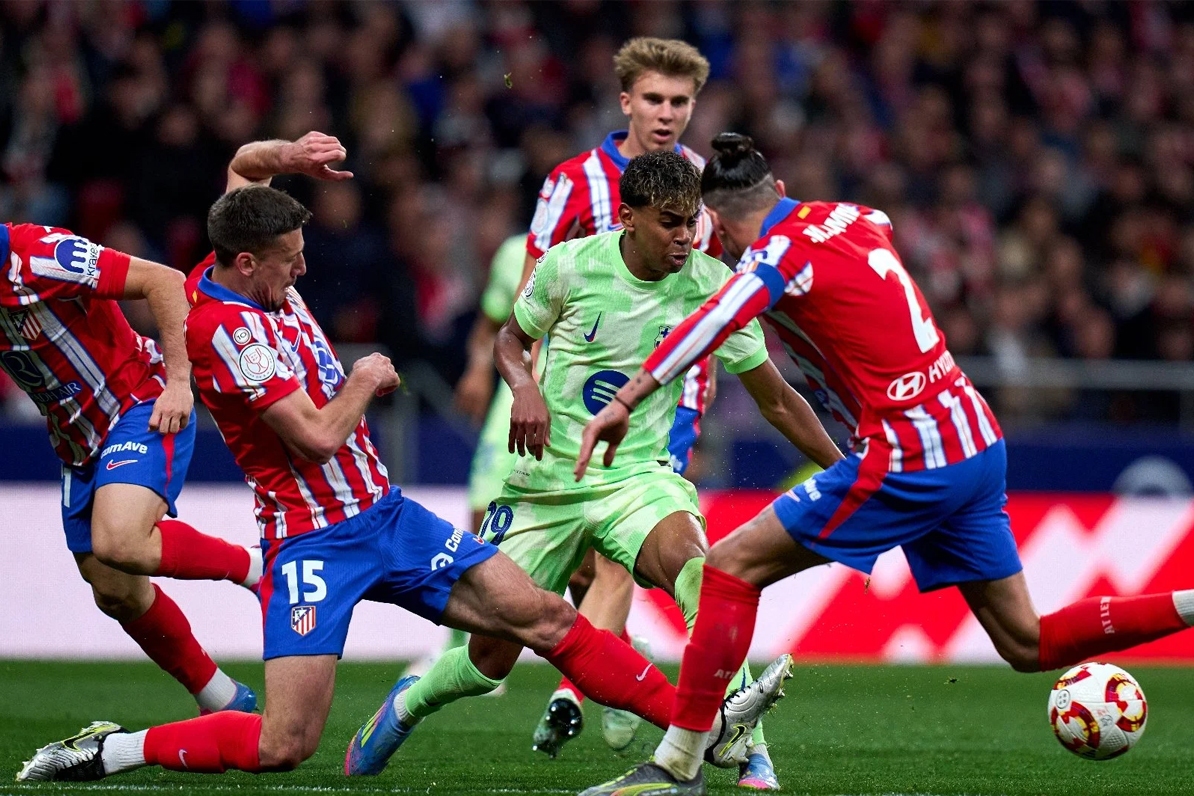 تاریخ و ساعت بازی بارسلونا و اتلتیکومادرید (۱۱ آذرماه ۱۴۰۴) | آتش لالیگا در دل نیوکمپ