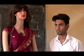 یک نوجوان هندی معلم رباتیک خودساخته‌ای برای مدارس روستایی طراحی کرد