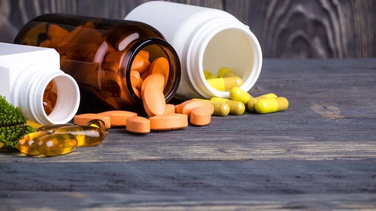 برای اینکه قرص و کپسول در گلو گیر نکند چه کنیم؟