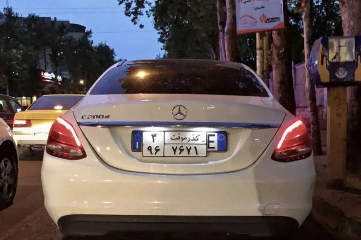 ورود خودرو‌های سواری عراقی گذرموقت از مرز چذابه آغاز شد