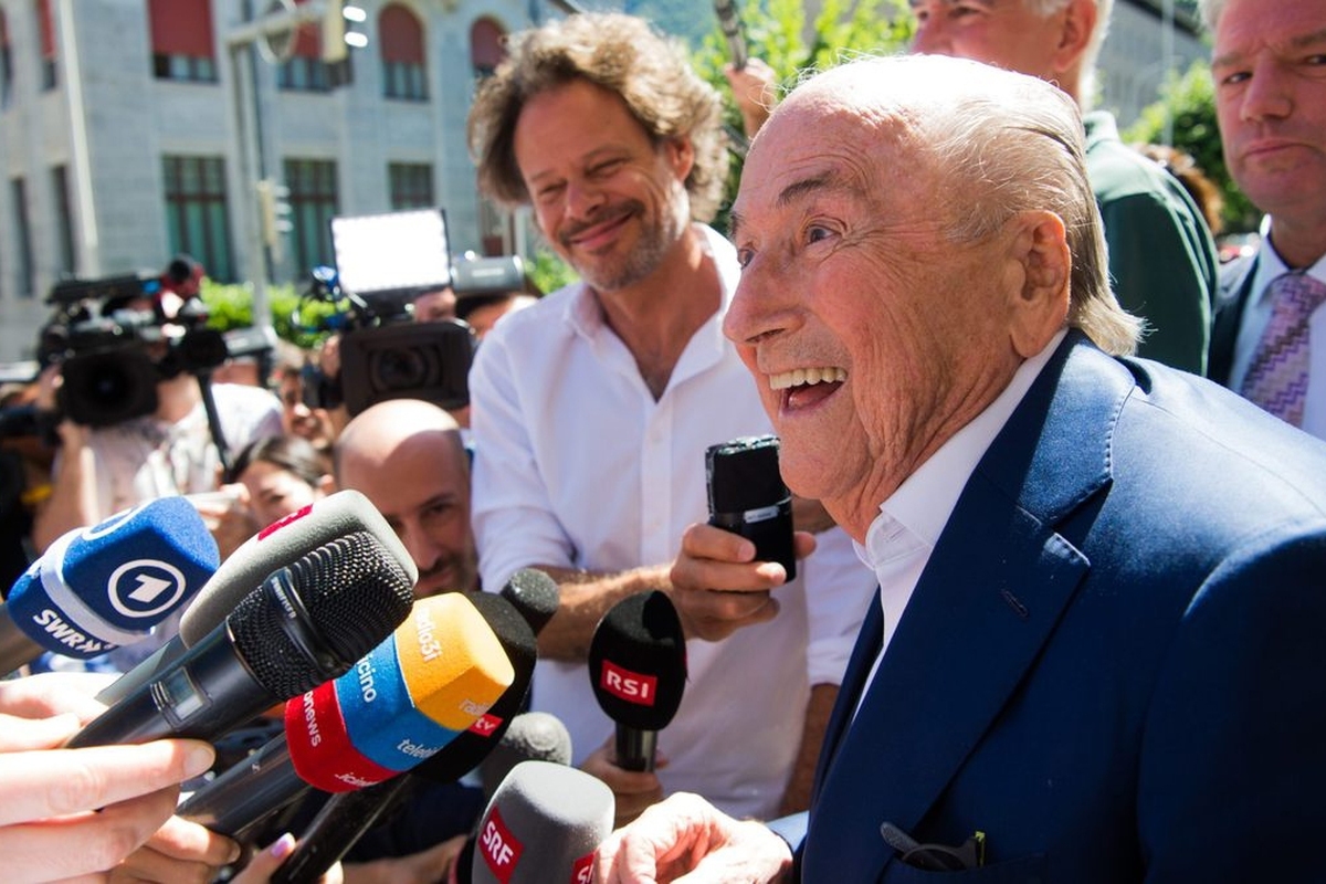 بلاتر: نمی‌دانم جانشین من ترامپ است یا اینفانتینو!