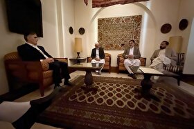 توضیح روابط عمومی بانک مرکزی درباره عکس فرزین با صرافان هرات