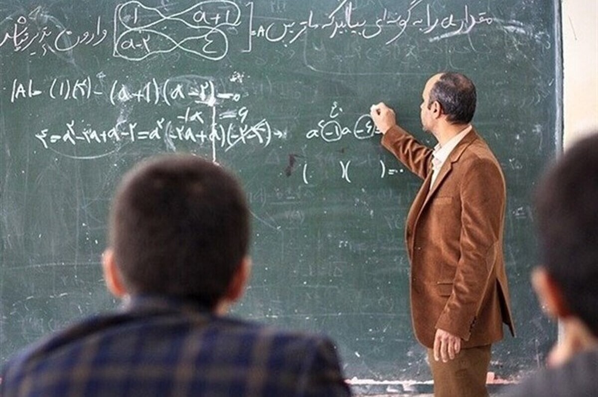 نایب‌رئیس مجلس: هیچ دلیل قانونی برای بازنشستگی اجباری اساتید دانشگاه فرهنگیان وجود ندارد + فیلم