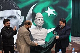                      دیپلماسی فرهنگی، زمینه ساز تعمیق روابط ایران و پاکستان | نصب سردیس رهبر پاکستان در مشهد                 