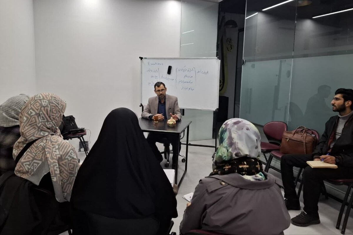 گزارشی از هفتمین نشست مثنوی‌کاوی با کودکان؛ مهارت خویشتن‌آگاهی