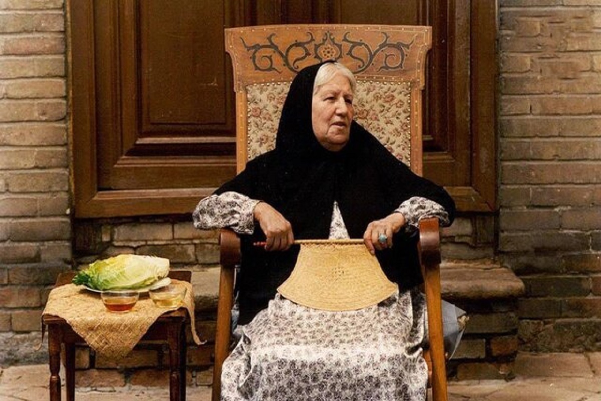 به مناسبت سالروز ولادت حضرت فاطمه (س) و روز مادر، فیلم سینمایی «مادر» ساخته زنده‌یاد علی حاتمی از شبکه نمایش پخش خواهد شد.