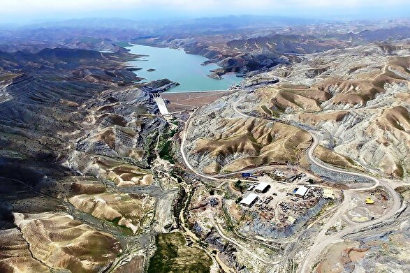 آذری: به‌راحتی آب‌های مرزی مشهد و خراسان رضوی را از دست می‌دهیم + فیلم