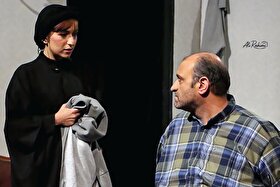 نقدی بر تئاتر «درمان خانگی» به نویسندگی بهزاد آقاجانی و کارگردانی احسان خزاعی | دردهای خانوادگی