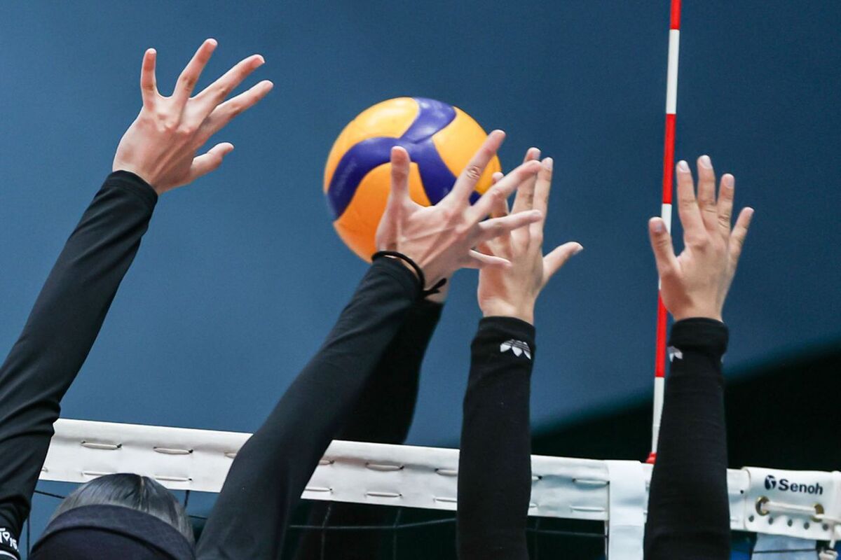 درخشش نماینده والیبال بانوان مشهد در لیگ دسته یک زنان کشور