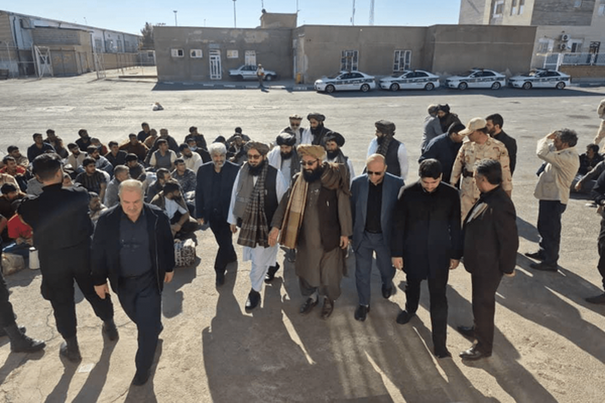 طالبان از انتقال ۲۱۱ زندانی از ایران به افغانستان خبردادند