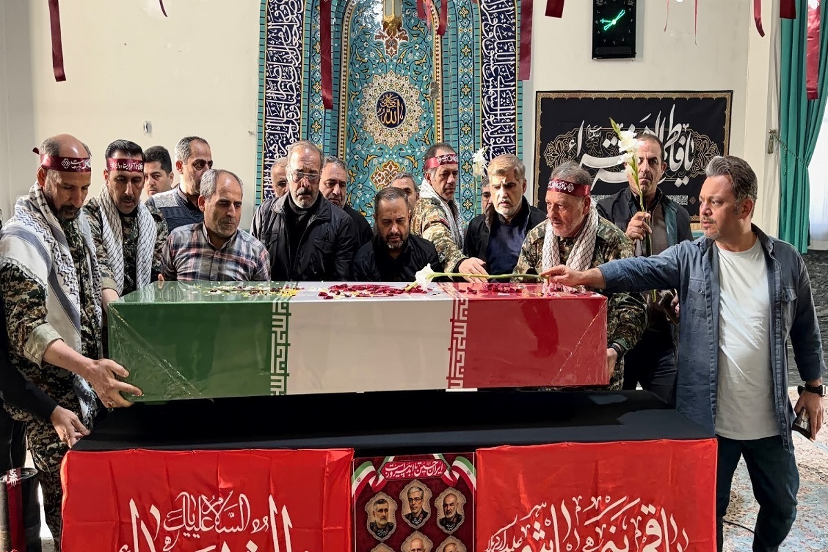 وداع با پیکر مطهر شهید گمنام دفاع مقدس در صداوسیمای خراسان رضوی