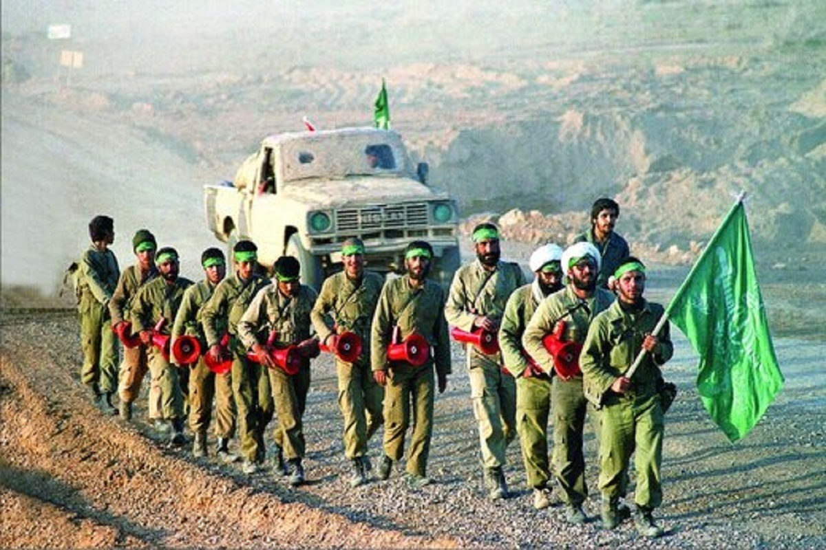 استفاده از اسناد دوران دفاع مقدس برای تدوین کتب درسی دانشگاه