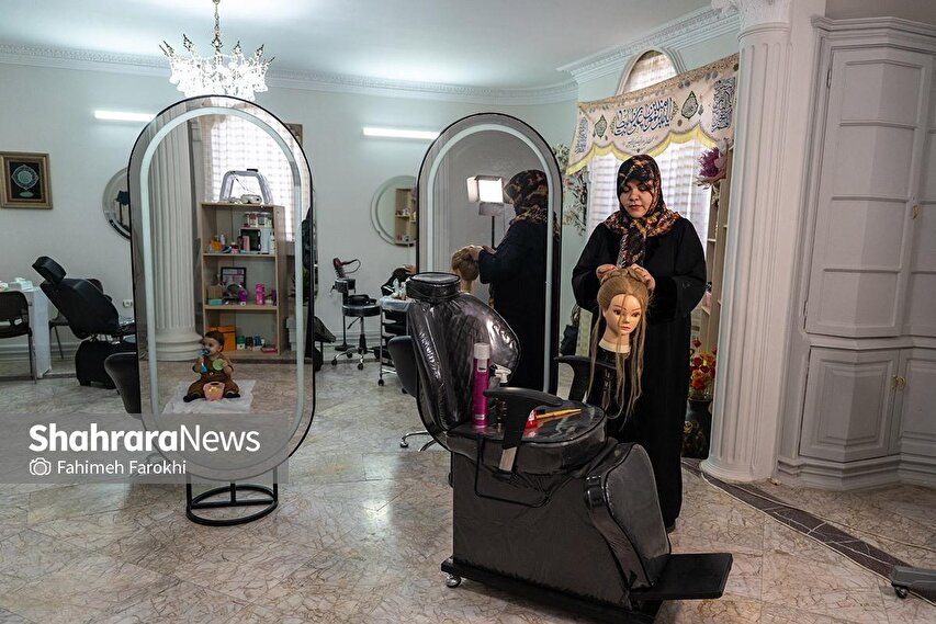 گزارش تصویری | جهان روی دوش مادران