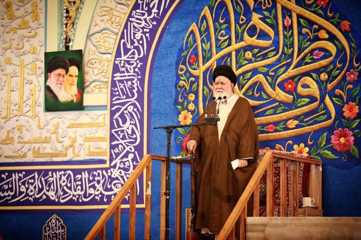 آیت الله علم الهدی: نوسانات شدید قیمت‌ها حاصل عملکرد سربازان نیابتی آمریکا در اقتصاد است