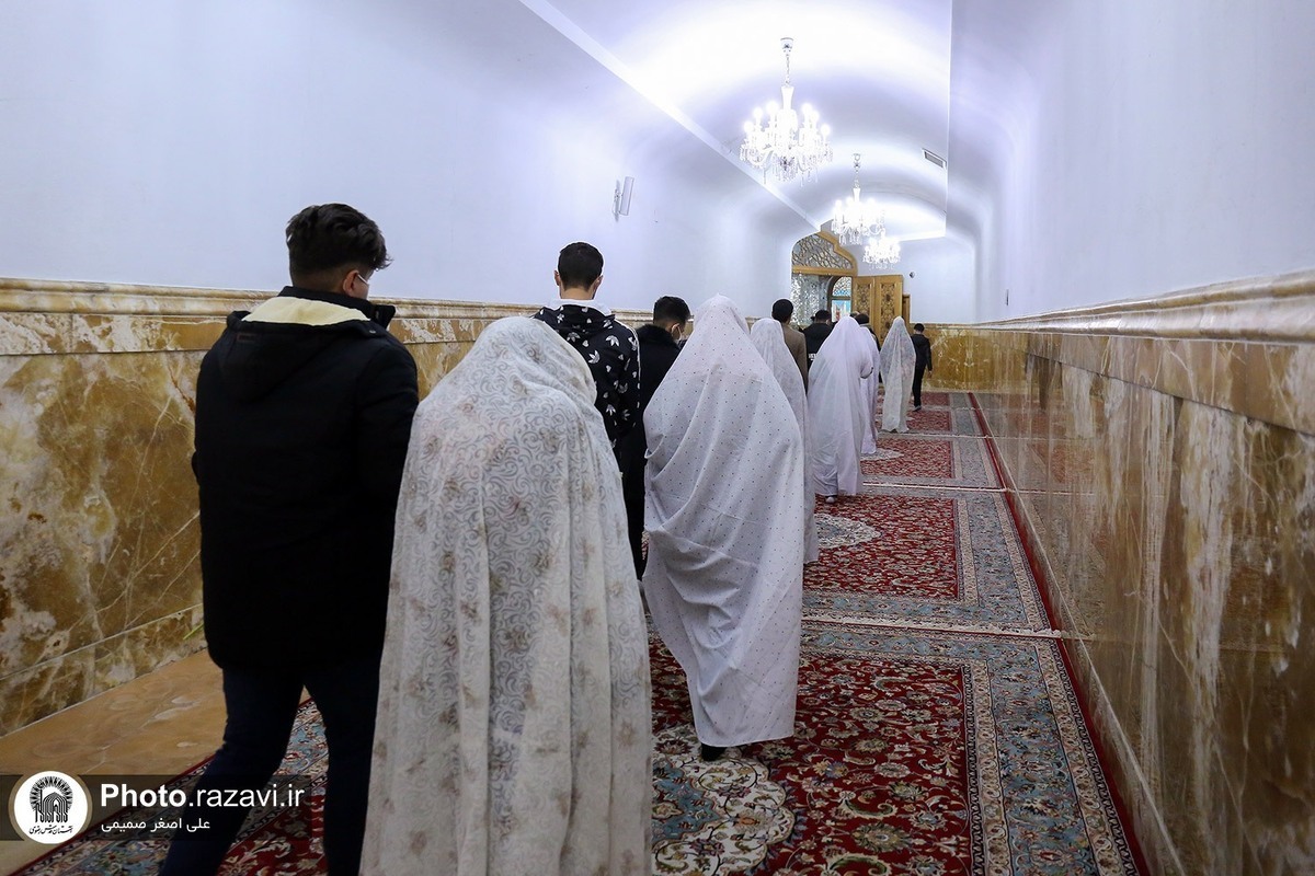 همزمان با شب و روز میلاد حضرت فاطمه زهرا (س) ۱۰۵۰ زوج زندگی مشترک را در جوار امام رضا (ع) آغاز کردند