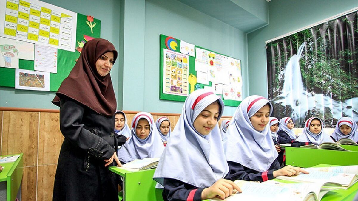 در سال‌های اخیر، هرساله بیش از ۵۰ هزار معلم از طریق ماده ۲۸ وارد آموزش و پرورش شده‌اند؛ این عدد نشان‌دهنده استقبال گسترده و اهمیت این مسیر است.