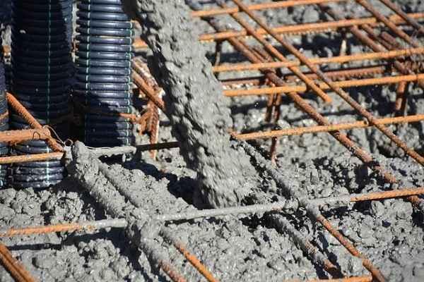 نقش میلگرد در کاهش مصرف بتن و بهینه‌سازی سازه‌های صنعتی