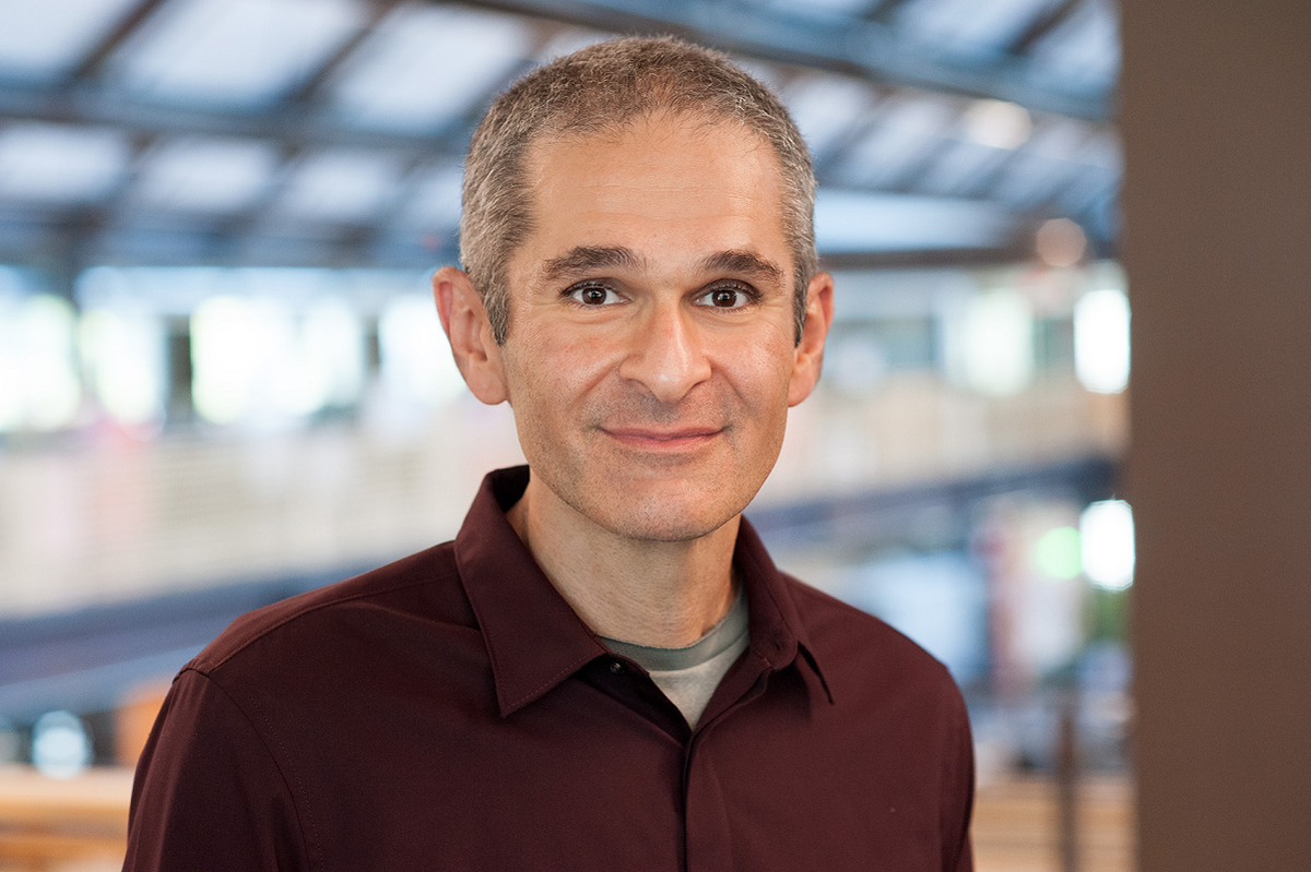 امین وحدت، مدیر ایرانی‌تبار گوگل، معمار زیرساخت آینده هوش مصنوعی شد + بیوگرافی