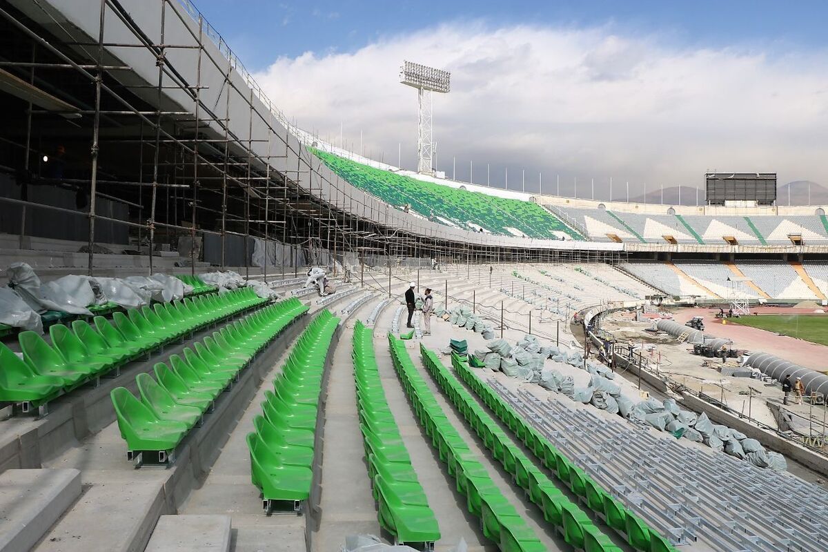 احتمال دارد ورزشگاه بزرگ آزادی در تاریخ ۲۲ بهمن‌ماه سال جاری، آماده بهره‌برداری برای استقلال و پرسپولیس شود.