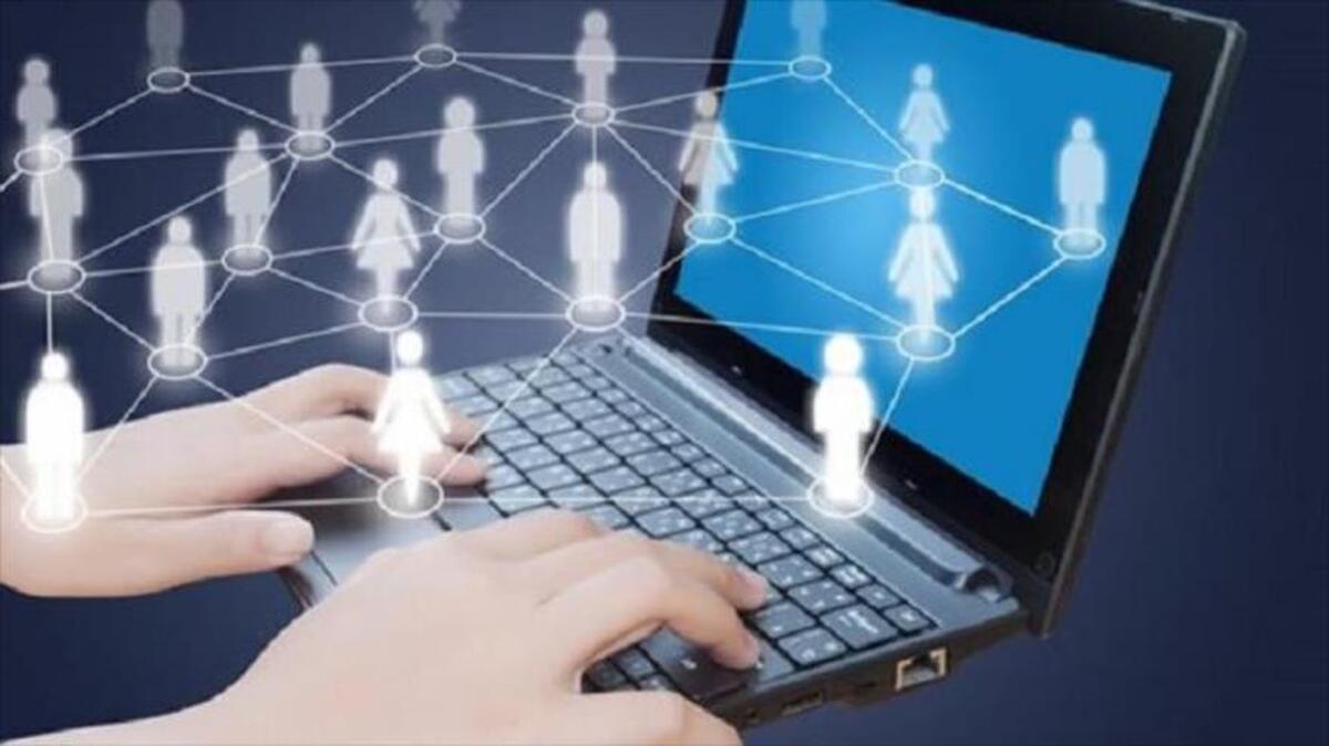 استاد تمام مدیریت دانشگاه فردوسی از سهم ۶۴ درصدی زنان در مدیریت کسب و کار‌های اینترنتی کشور خبر داد و گفت: اقتصاد دیجیتال، زمینه مشارکت اقتصادی پایدار بانوان را در ایران و خاورمیانه فراهم کرده است.