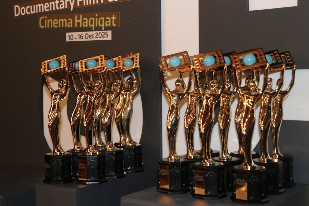 آیین اختتامیه جشنواره سینماحقیقت با معرفی آثار برگزیده در بخش‌های مختلف برگزار شد.
