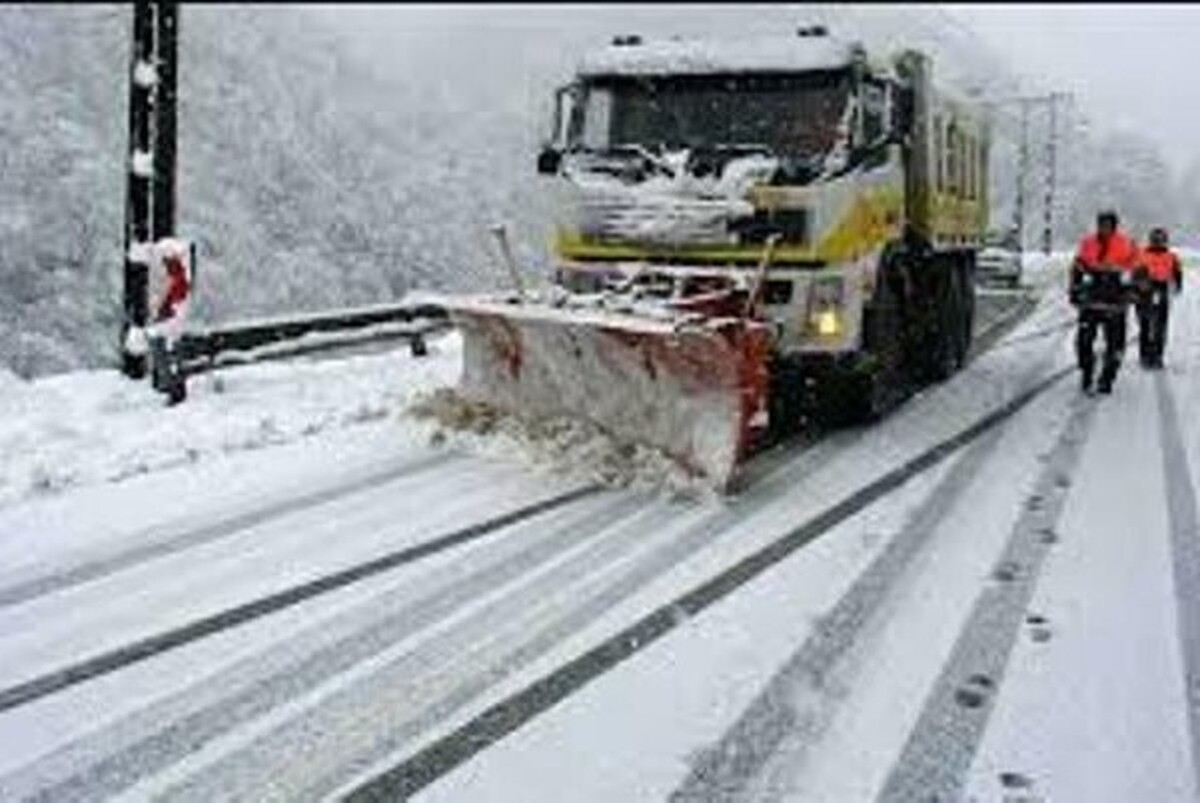 رئیس پلیس راه مازندران با اشاره به هشدار سطح نارنجی سازمان هواشناسی از رانندگان خواست با رعایت سرعت مطمئنه و پرهیز از سفرهای غیرضروری تردد کنند.