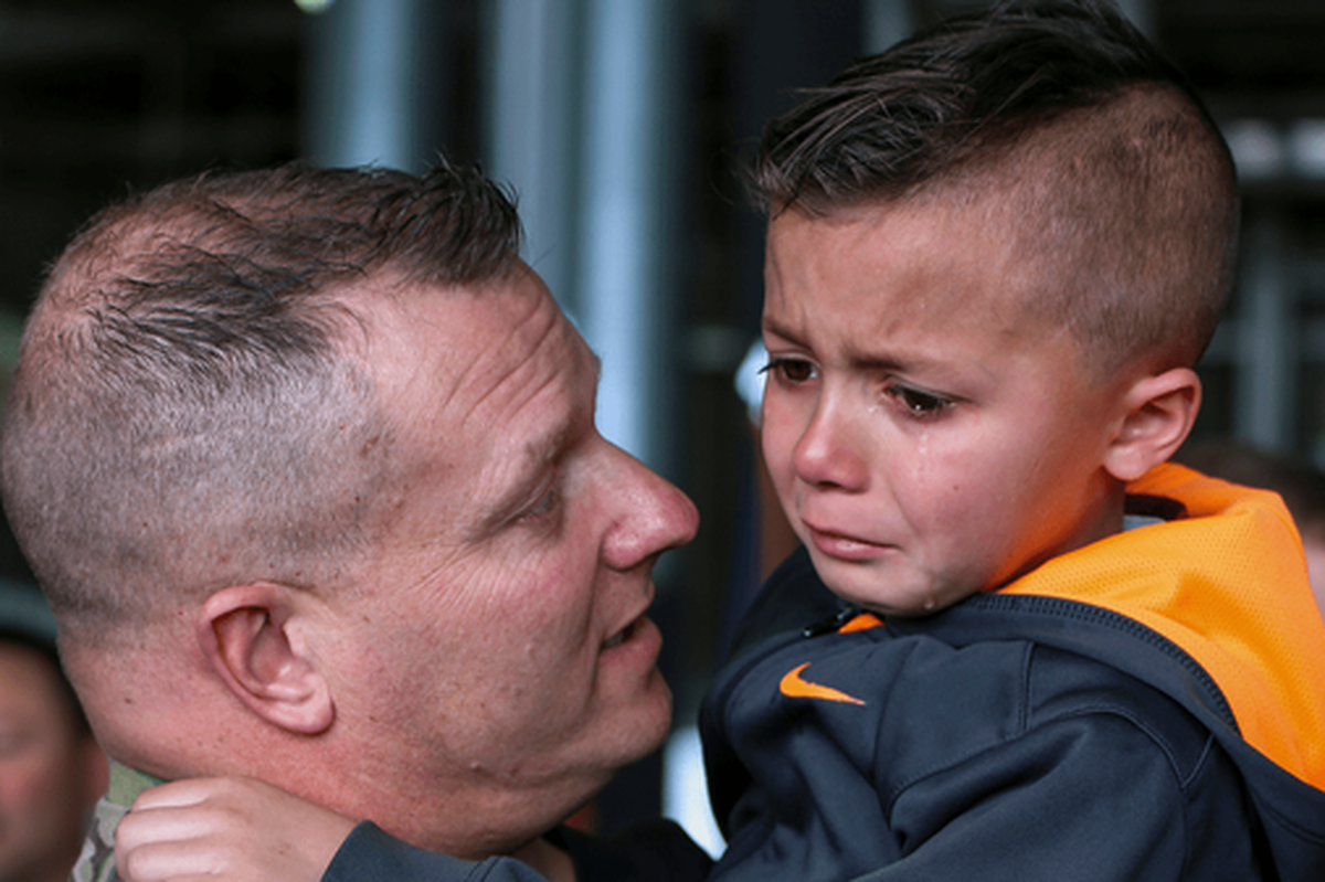 در حالی که روس‌ها بارها گفته‌اند که به‌دنبال جنگ با اروپا نیستند، رئیس ستاد نیروهای مسلح انگلیس می‌گوید که خطر حمله روسیه در حال افزایش است و باید کودکان به نظامی‌گری تشویق شوند.