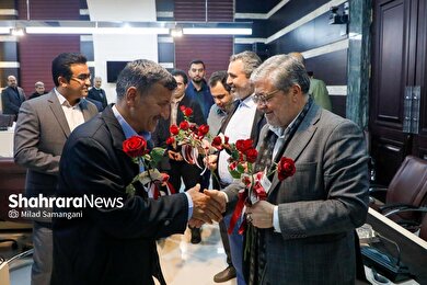 گزارش تصویری | نشست صمیمی شهردار مشهد با رانندگان و فعالان حوزه حمل و نقل