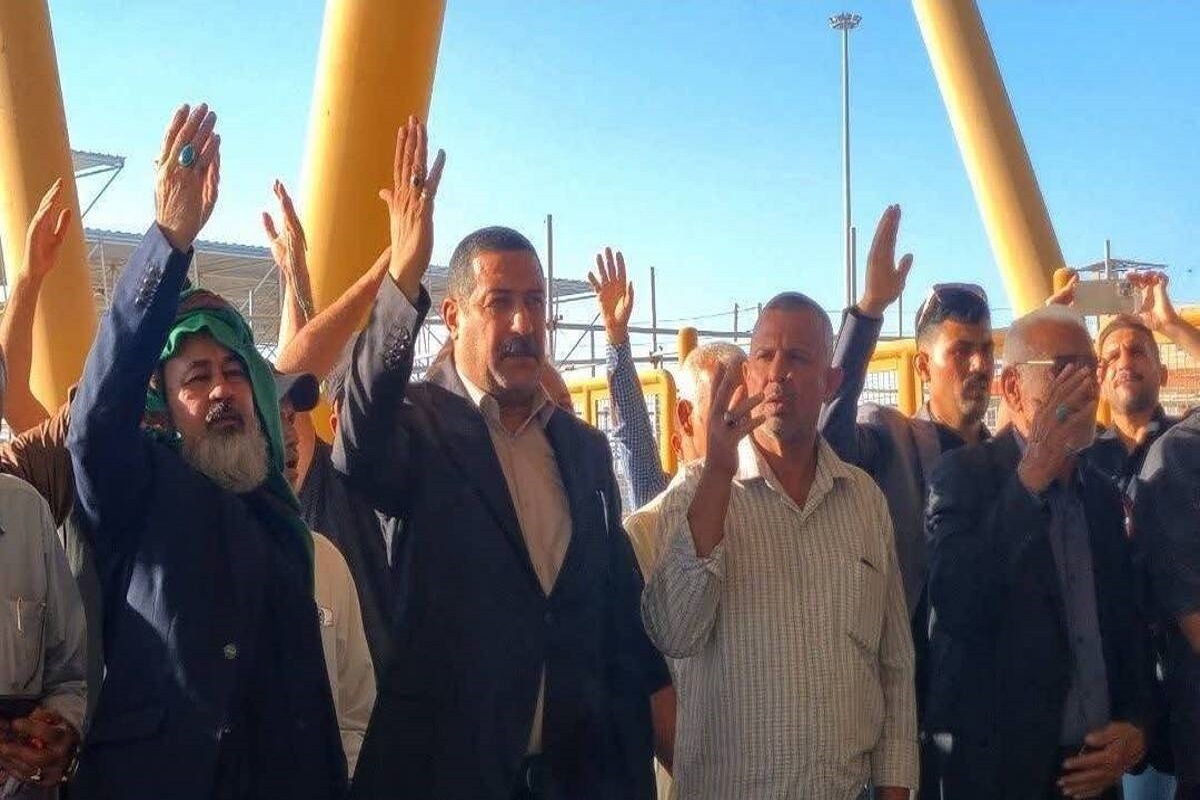 کاروان پیاده موکب السیدة رقیه بنت الإمام الحسین (ع)از کشور عراق در مسیر پیاده روی خود به مقصد مشهد مقدس، به قم رسید و به زیارت حرم حضرت معصومه (س) مشرف شد.