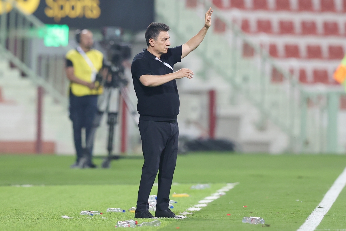 امیر قلعه‌نویی در‌های حضور در تیم ملی را تا خردادماه سال ۱۴۰۵، برای بازیکنان باز گذاشته است. او به هیچ بازیکنی بابت بودن در جام جهانی تضمین قطعی نداده است.