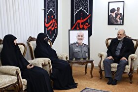 دیدار سردار وحیدی با خانواده شهید سپهبد سلامی