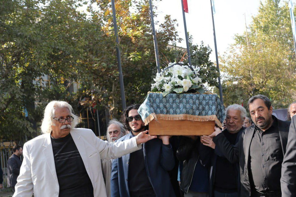 مراسم تشییع و خاکسپاری «هادی مرزبان» + عکس