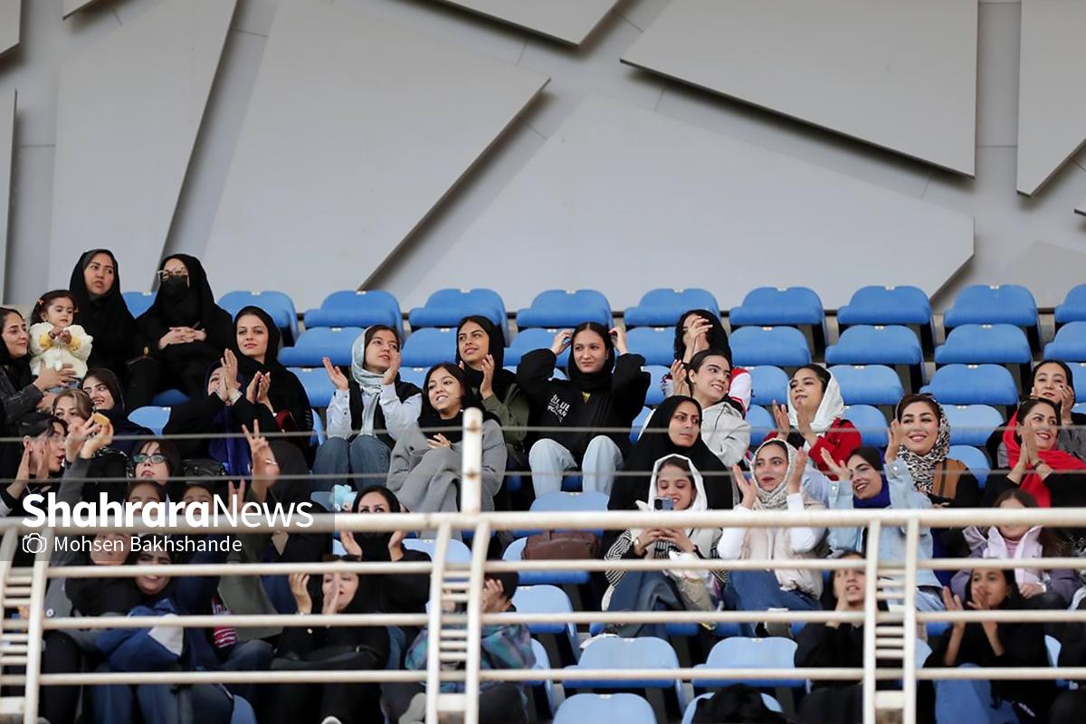 اولین گروه بانوان مشهدی وارد ورزشگاه امام رضا (ع) شدند + عکس