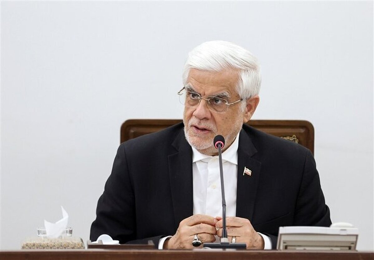 عارف: عوائد حاصل از مصوبه بنزین در قالب کالابرگ به مردم ارائه می‌شود